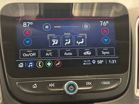 Used 2022 Chevrolet Malibu LT FWD image 42