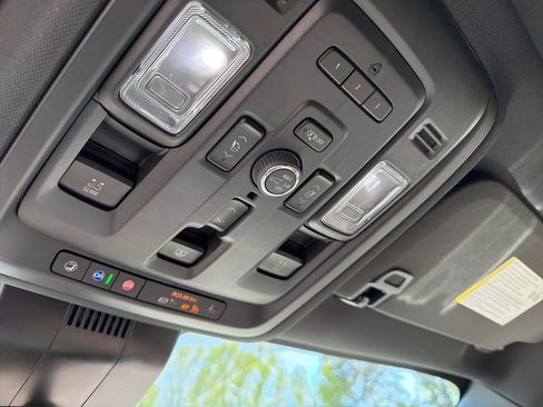 Used 2023 Chevrolet Tahoe High Country image 20