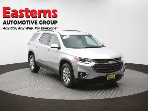 Used 2021 Chevrolet Traverse LT image 49