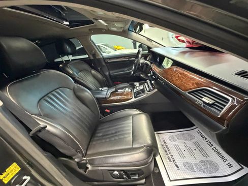 Used 2018 Genesis G90 3.3T Premium RWD image 50