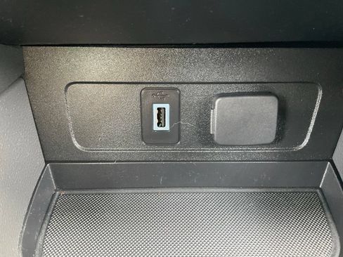 Used 2017 Ford Escape SE w/ Equipment Group 201A AWD/4WD image 21