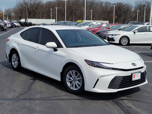 Certified 2025 Toyota Camry LE w/ Convenience Package AWD/4WD image 31