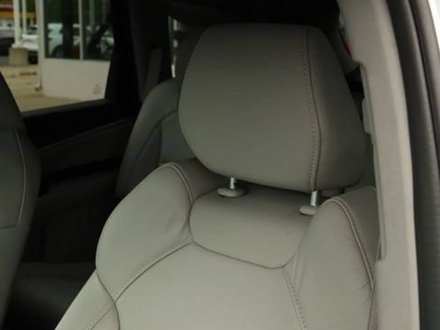 Used 2020 Acura MDX FWD image 18