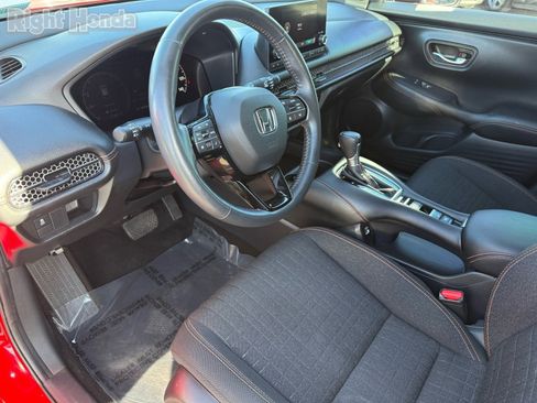 Used 2023 Honda HR-V Sport image 12