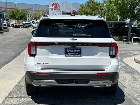 New 2026 Ford Explorer Active w/ Active Comfort Package RWD image 6