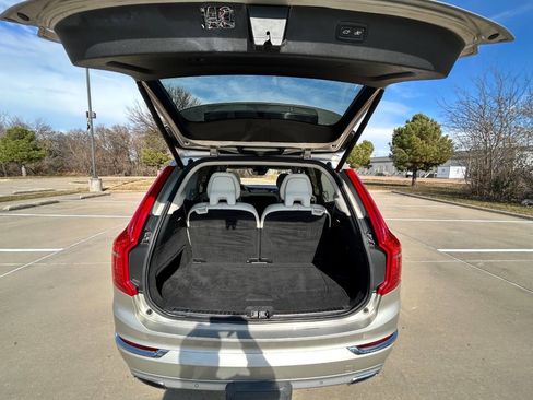 Used 2018 Volvo XC90 T6 Inscription w/ Convenience Package image 10