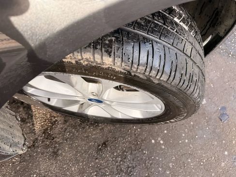 Used 2020 Ford Fusion SE image 46