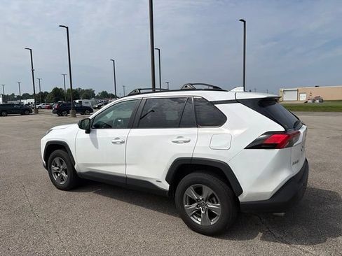 Used 2023 Toyota RAV4 LE AWD/4WD image 13