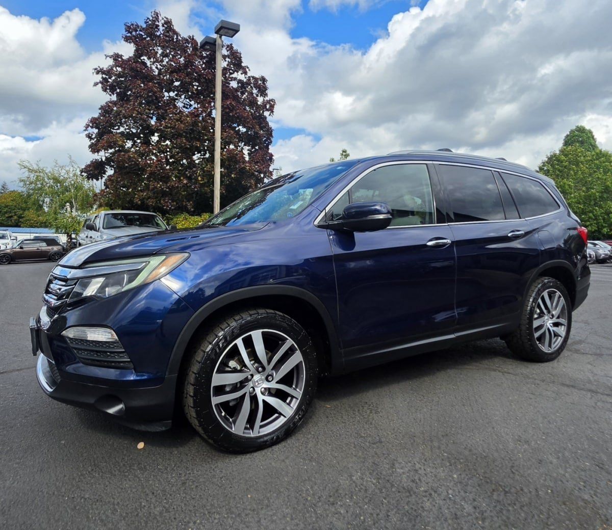 Used 2016 Honda Pilot Touring image 2