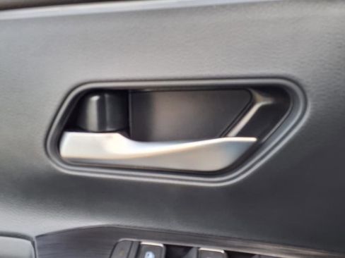 New 2025 Nissan Kicks SR w/ Illumination Package image 16