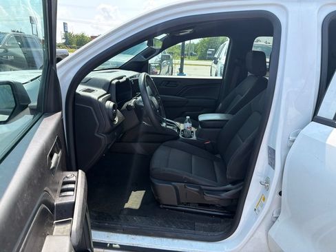 Used 2023 Chevrolet Colorado W/T RWD image 6