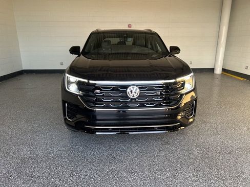 New 2026 Volkswagen Atlas Cross Sport SEL Premium R-Line AWD/4WD image 10