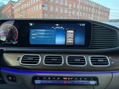 Certified 2025 Mercedes-Benz GLE 350 4MATIC image 37