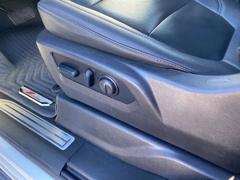 Used 2022 Chevrolet Silverado 3500 LTZ image 11