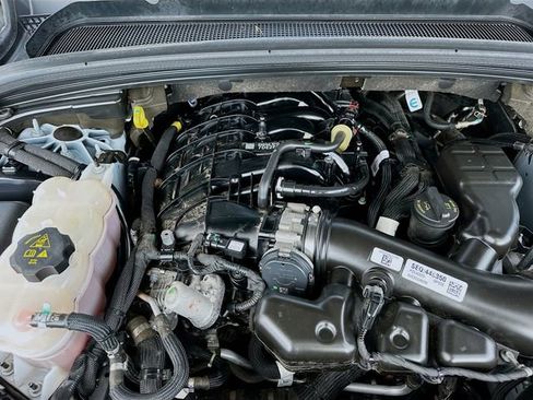 Used 2023 Jeep Grand Cherokee Altitude image 29