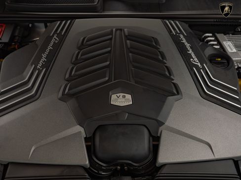 Used 2024 Lamborghini Urus S image 10