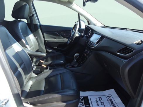 Used 2017 Buick Encore Essence image 25