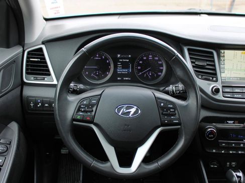 Used 2017 Hyundai Tucson Limited w/ Limited Ultimate Package 03 AWD/4WD image 9