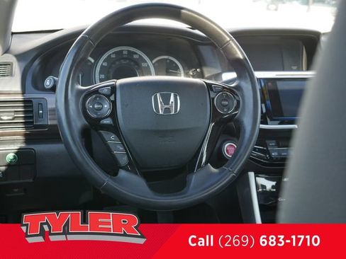 Used 2017 Honda Accord EX-L image 42