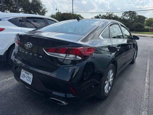Used 2018 Hyundai Sonata SE FWD image 2
