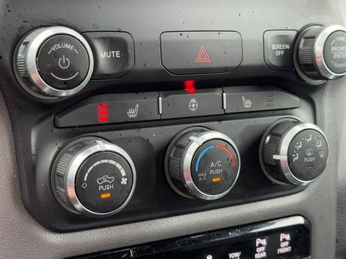 Used 2023 RAM 1500 Big Horn image 19