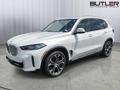 Used 2025 BMW X5 xDrive40i w/ Climate Comfort Package AWD/4WD image 1