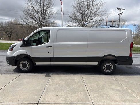 New 2025 Ford Transit 250 Low Roof RWD image 4