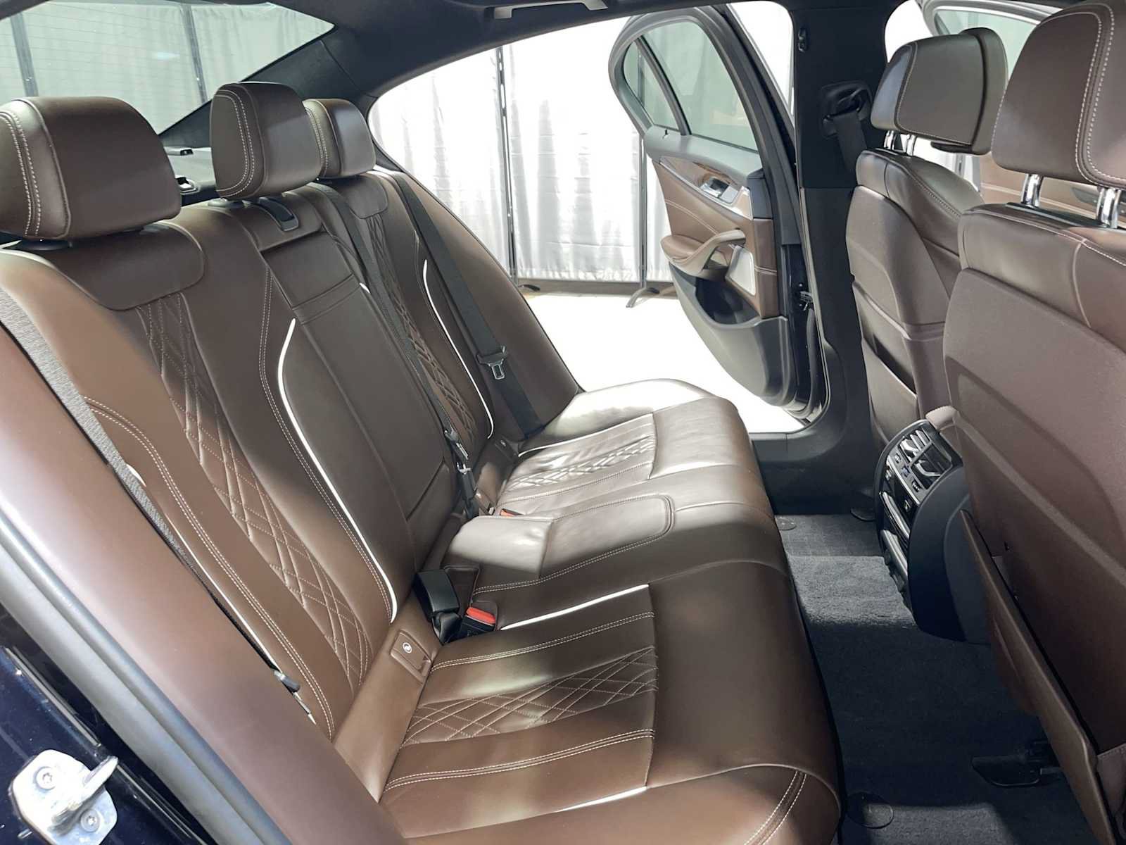 Used 2018 BMW M550i xDrive AWD/4WD image 13
