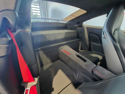 Used 2018 Porsche 911 GT3 RWD image 14