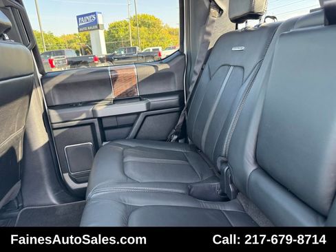 Used 2015 Ford F150 Platinum w/ Equipment Group 701A Luxury image 54