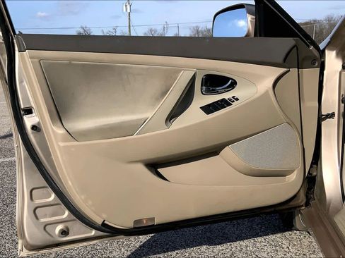 Used 2007 Toyota Camry LE image 20