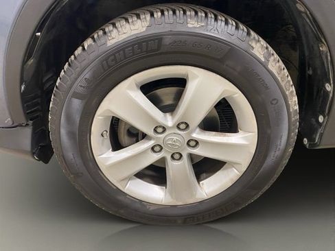 Used 2013 Toyota RAV4 XLE FWD image 25