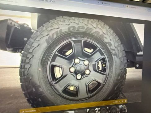 Used 2022 Jeep Gladiator Mojave w/ Cold Weather Group AWD/4WD image 12