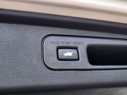 Used 2023 Honda Odyssey Elite image 36