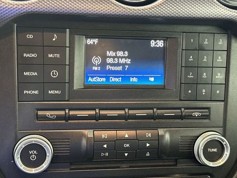 Used 2017 Ford Mustang Coupe image 18