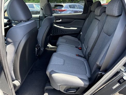 Used 2023 Hyundai Santa Fe SE AWD/4WD image 10