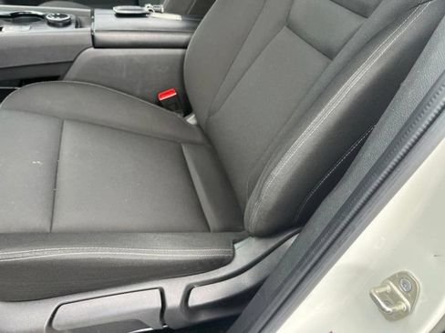 Used 2023 Nissan Rogue S AWD/4WD image 7