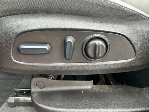 Used 2022 GMC Terrain SLE w/ Driver Convenience Package image 22