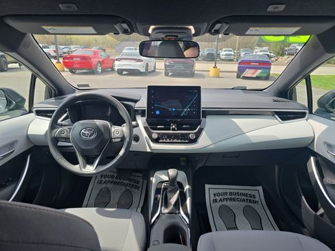 Used 2025 Toyota Corolla FX w/ Convenience Package FWD image 14