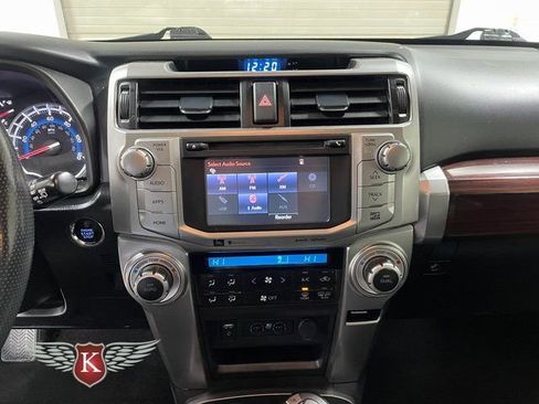 Used 2018 Toyota 4Runner Limited AWD/4WD image 17