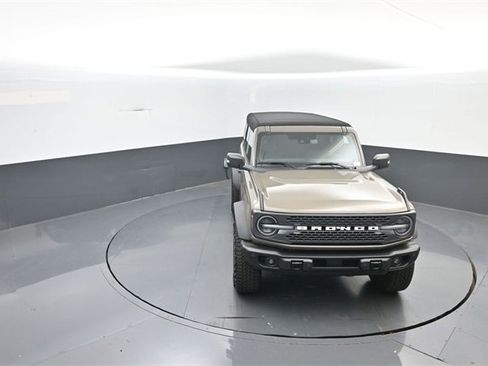 New 2025 Ford Bronco Badlands image 21