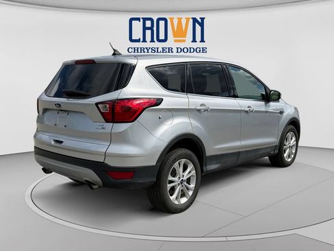 Used 2019 Ford Escape SE AWD/4WD image 3