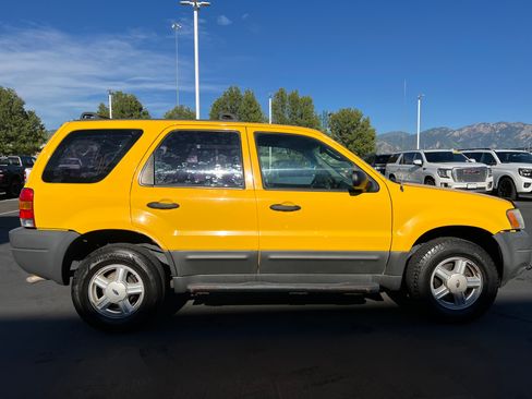 Used 2003 Ford Escape XLS AWD/4WD image 6