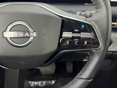 Used 2024 Nissan Ariya AWD image 21