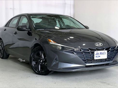 Used 2021 Hyundai Elantra SEL FWD image 1