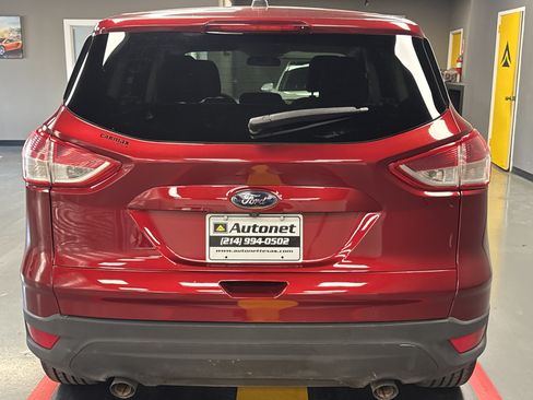 Used 2016 Ford Escape SE FWD image 4