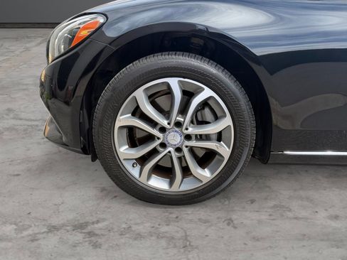 Used 2015 Mercedes-Benz C 300 4MATIC Sedan image 9