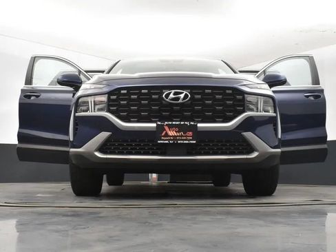 Used 2023 Hyundai Santa Fe SE w/ Cargo Package AWD/4WD image 11