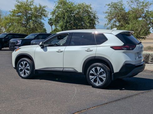Used 2021 Nissan Rogue SV FWD image 4