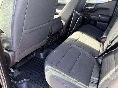 Used 2025 Chevrolet Silverado 1500 Custom image 14